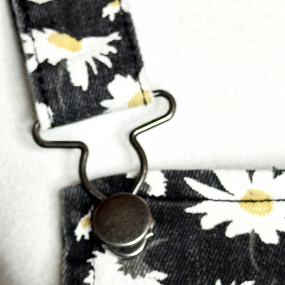 Daisy Print Black Denim Overall Dress Junior's XL (15-17) - Picture 6 of 8